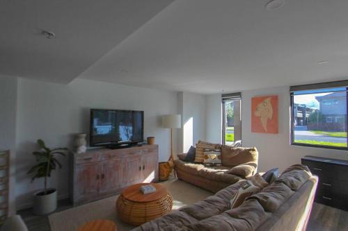 Boutique Heidelberg Heights 2BR apartment - G01 in Heidelberg