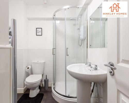 Modern Townhouse - Free Gated Parking - City Centre - 5 ! By Hinkley Homes Short Lets & Serviced Accommodation, Liverpool (photo 8)