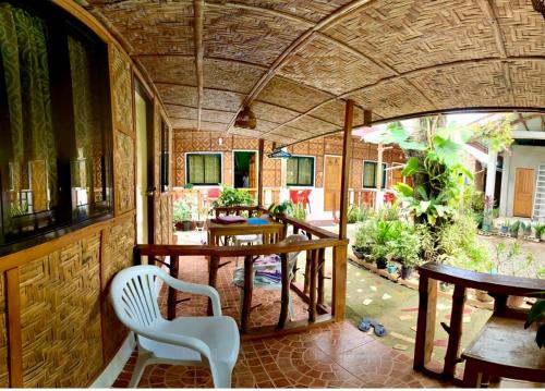 Domos Native Guest House 2