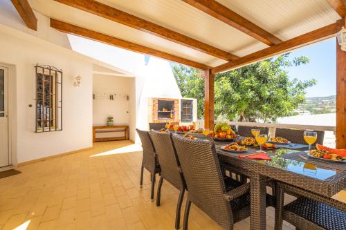 Villa Valentina by Algarve Vacation in Almancil