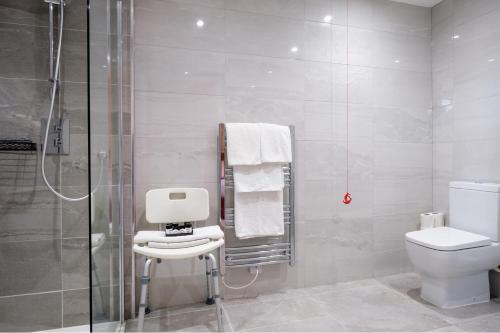 Standard Double Room with Walk-In Shower - Non-Smoking