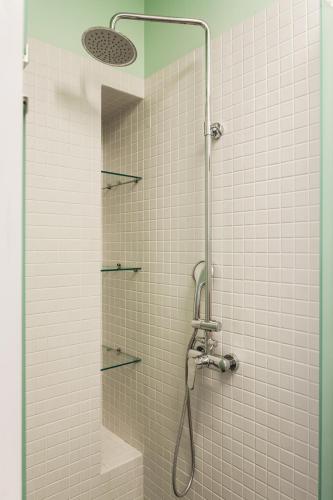 Central comfy artistic private balcony roof top access - CT3 - image 2