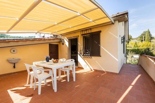 Balcony/terrace, Casa della Nonna in Chianni
