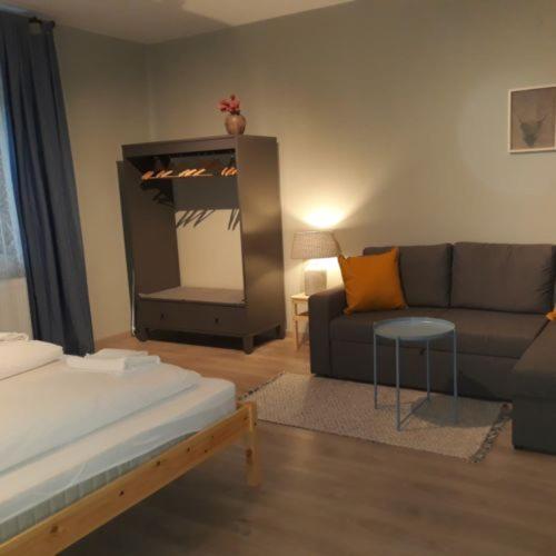  Zrínyi 15 Apartments in Balatonkenese
