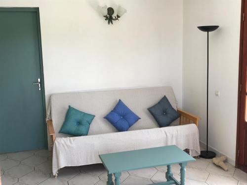 Case a Lili, joli haut de villa face a la mer dans le bourg. in Terre-de-Haut