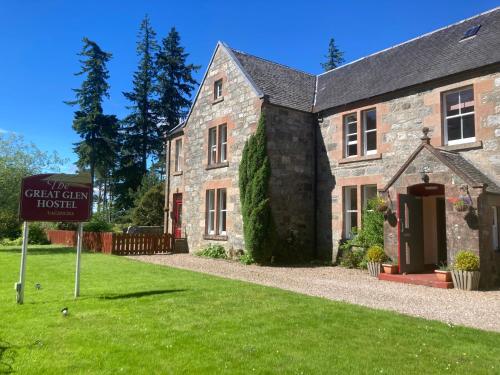 A szálláshely kívülről, Great Glen Hostel in Invergarry