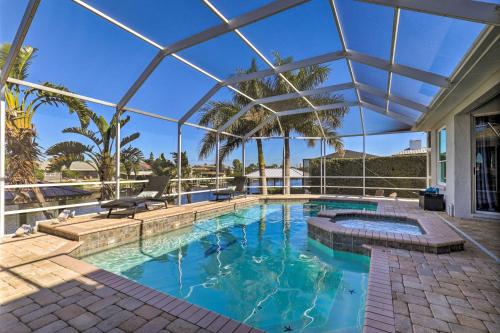 Elegant Waterfront Oasis Heated Pool, Spa and Dock!