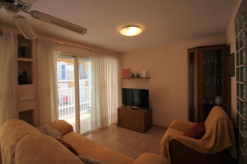 Three-Bedroom Apartment room in Apartamento en Santa Pola Playa de Levante SP102