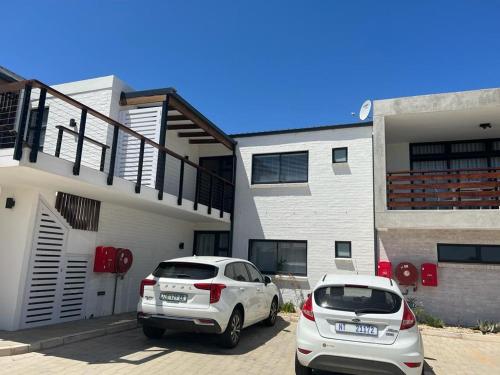 Exterior view, Kabeljauws Beach Estate in Jeffreys Bay