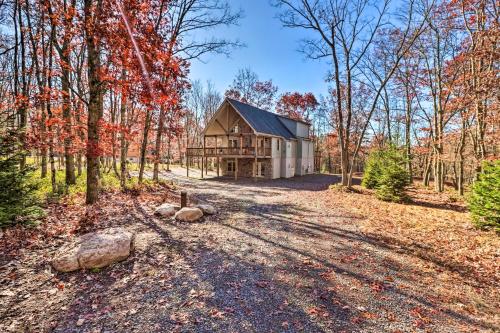 Albrightsville Cabin with Fire Pit, 6 Mi to Ski Area