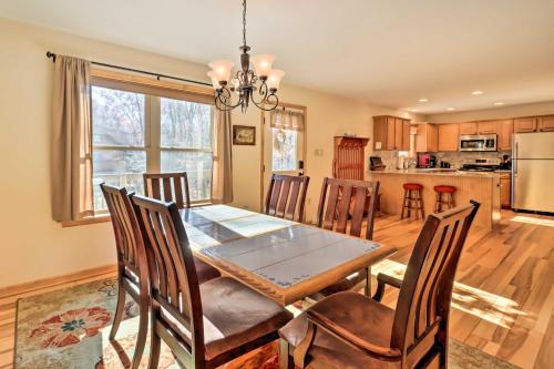 Albrightsville Cabin with Fire Pit, 6 Mi to Ski Area in Albrightsville, USA