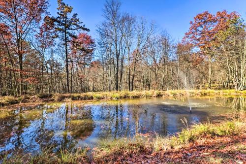 Albrightsville Cabin with Fire Pit, 6 Mi to Ski Area