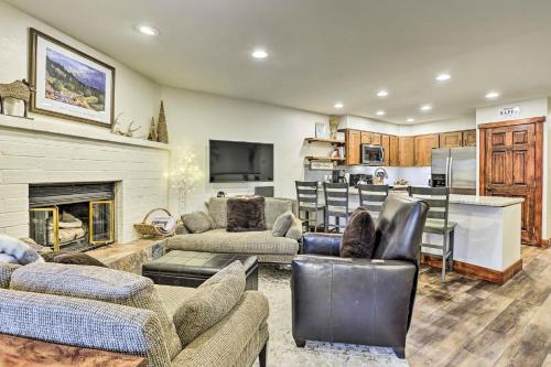 Cozy Frisco Condo with Views Walk to Lake Dillon!