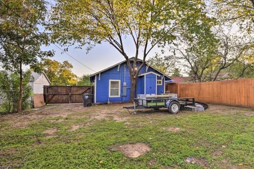 Lovely Historic Fort Worth Home about 6 Mi to Dtwn!