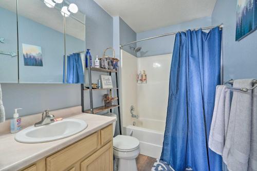 Bathroom, Westcliffe Mountain Retreat with Deck and Grill! in Westcliffe