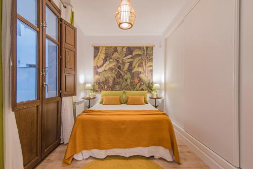 - Apartamento con patio interior - QH Plaza de la Trinidad - image 4