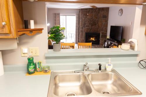 Pinetop Nest: Happy Place in Sugar Mountain in 班納艾爾克