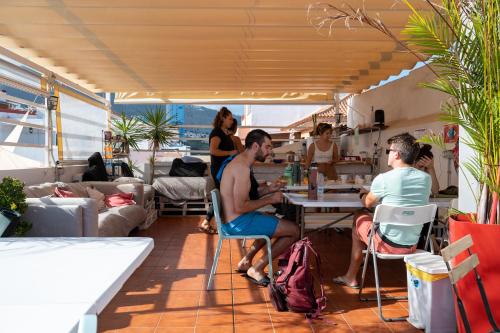 Храна и напитки, Puerto Nest Hostel in Тенерифе
