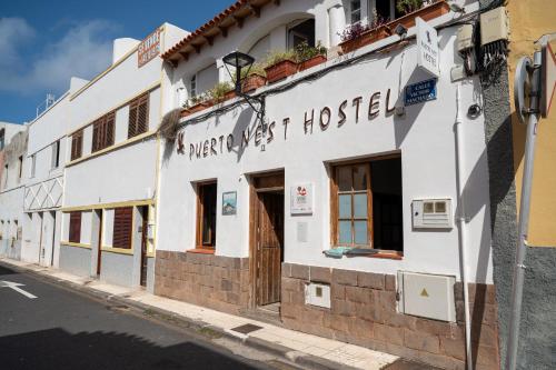 Puerto Nest Hostel