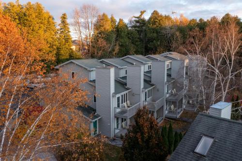 Evergreen Hill Condominiums - main image