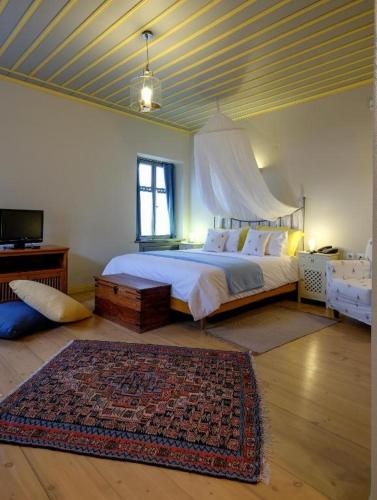 Kyriaki Guesthouse & Suites