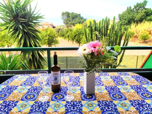  Casa dei Fiori con la vista a Taormina, Ferienwohnung in Schisò