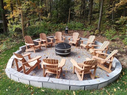 . Fireside - Waterfront Resort Style Executive Cottage
