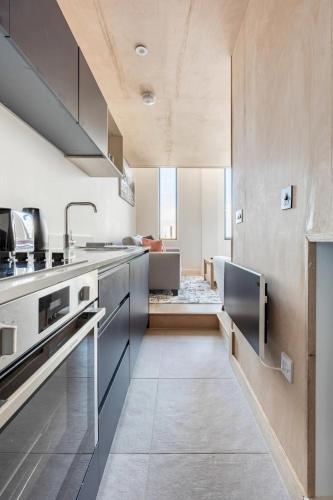 Picture of Two Bedrooms Exquisite En-Suite Apartment Deansgate