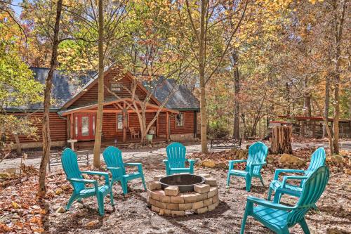Serenity Woods Cabin with Hot Tub and Fire Pit - Mountain Home