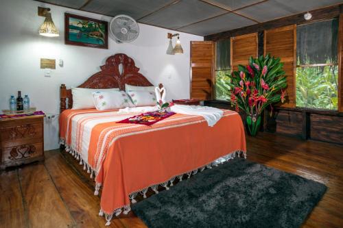 . Las Guacamayas Lodge Resort, Selva Lacandona, Chiapas México