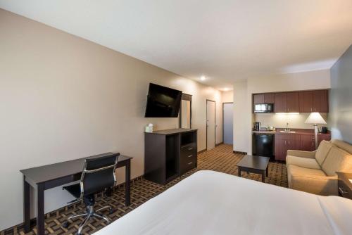 SureStay Plus Hotel by Best Western Coralville Iowa City in Coralville, USA