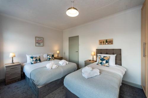 Picture of 5 Bedrooms, Off Road Parking, Courtyard