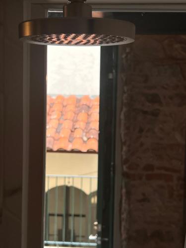 Queen Room with Balcony image 3