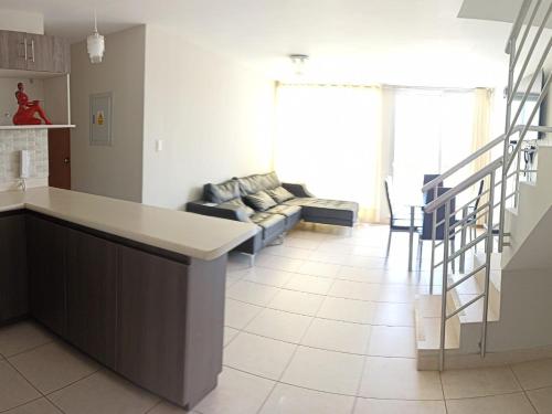 Apartamento duplex, con terraza y vista de Chiclayo