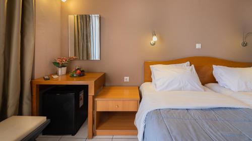 Diros Hotel - image 9