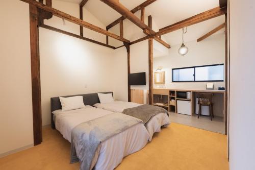 Triple Room with Shared Bathroom