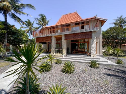 Diamond Beach Villas