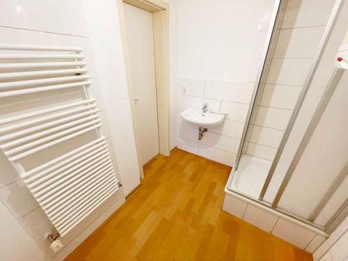 دش, Fully Equipped Spacious Worker Apartment in أبولدا