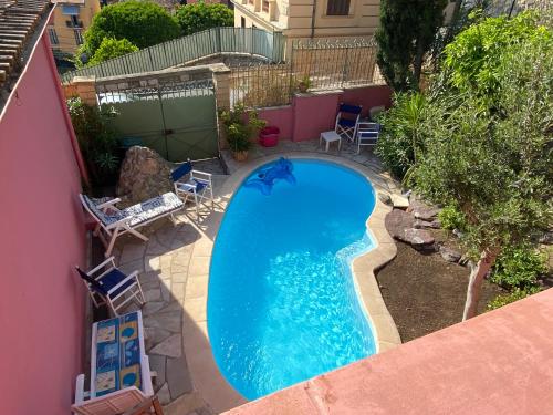 Swimming pool, villa Gaby-chambres in Menton