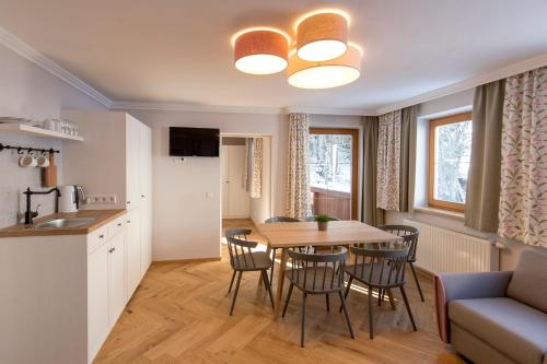 407583399 Familienhotel Felsenhof