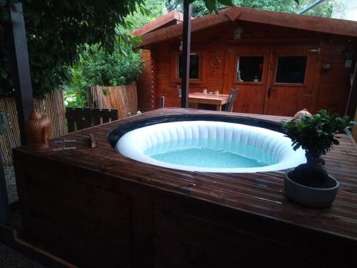 Chalet avec spa à Libourne proche St-Emilion