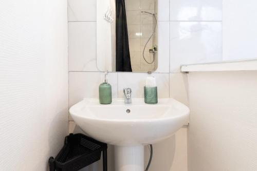 Bathroom, Lille Saint Maurice - Nice & functional ap in St Maurice - Pellevoisin
