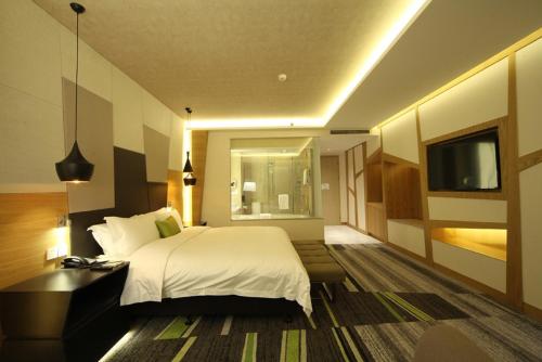 Guestroom, Beijing Qianyuan International Hotel in Back Lakes (Hou Hai)