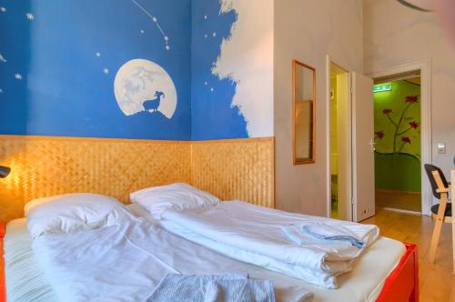 Hostel Mondpalast - image 11
