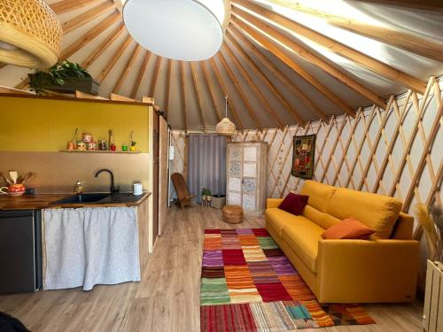 Yourte ,volcans,randonnées,lacs,quiétude 5