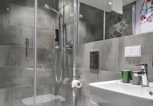 Holiday Inn - the niu Charly Frankfurt City By IHG - image 8