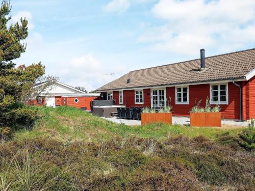 10 person holiday home in Skagen