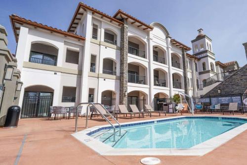 景觀, 溫德姆旗下聖克魯斯拉昆塔酒店及套房 (La Quinta Inn & Suites by Wyndham Santa Cruz) in 聖塔克魯茲市中心