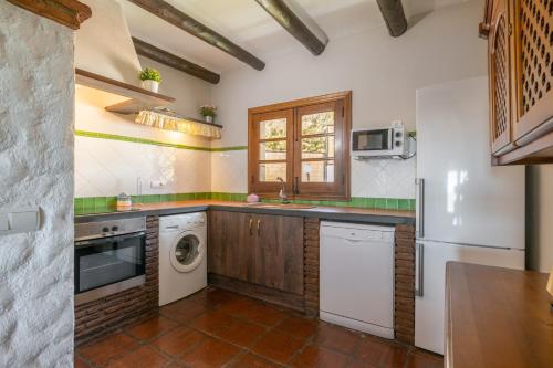 El Chorro Villas - image 4