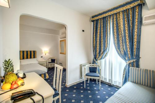 Hotel Napoleon - image 12